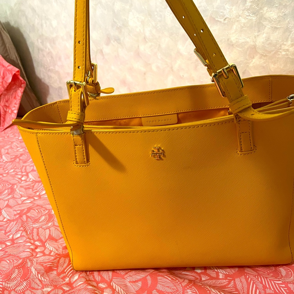 Tory burch used tote